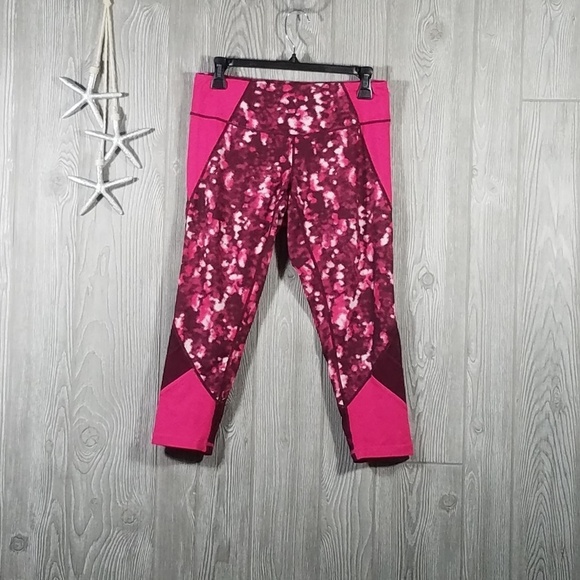 ZELLA Cropped Capri Yoga Pants Leggings Pink Size Medium - Picture 4 of 8